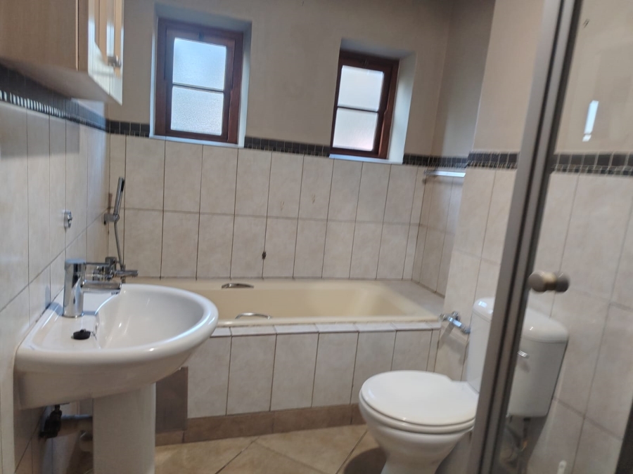 3 Bedroom Property for Sale in Waterval East North West